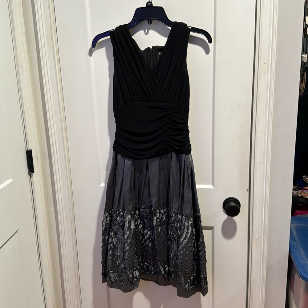 Black and silver cocktail dress size 8